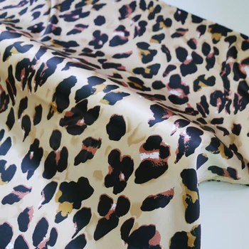 Mäkký Šál Textílie Podšívka Košeľu Sleepwear Textilné Lesklý Satén Leopard Meter