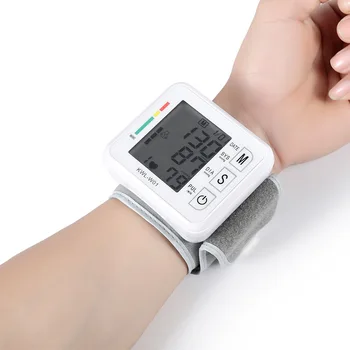 Zápästie krvný tlak monitor Hlas Digitálne zariadenia na Automatické Tonometer Sphygmomanometer Meranie Pulzu Meter Pulsometer Zadarmo box