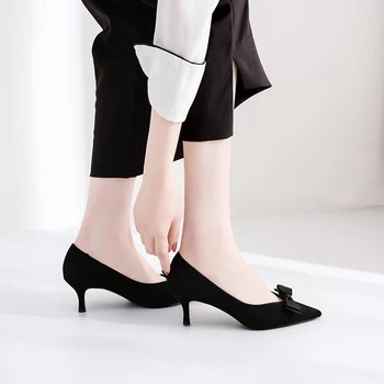 Čierne Špicaté Profesionálne Ženy Vysoké Podpätky Poriadku s 7 cm Luk Topánky 2020 New-Style Mid-Náklon Pracovné Topánky Ženy, Vysoké Podpätky, Topánky
