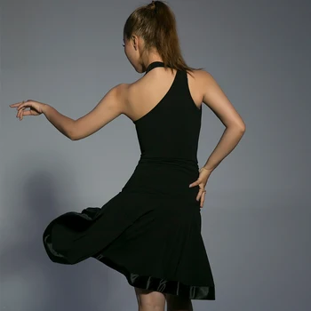 2020 Nové Dospelých latinskej Tanečnej Súťaže Šaty Šikmé Rameno Sexy Čierne latinskej Praxi Šaty latinskej Výkon Oblečenie DQS5065