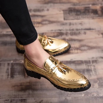 2020 Zlatá Farba Muž Šaty Topánky Strapec Poukázal Mokasíny Mužov Topánky Luxusné Dizajnér Business Pošmyknúť Na Kožené Topánky Plus Veľkosť 38-47