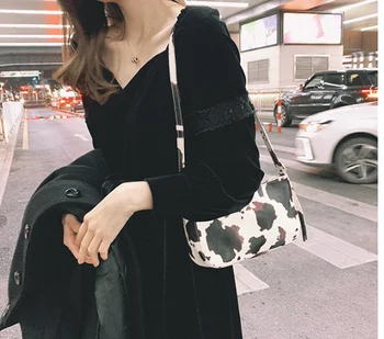 Móda najnovší dizajn ženy kabelka krava vzor bageta malé dievča taška cez rameno žien retro taška na bežné cjio9090