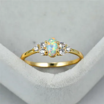 Elegantná Žena Biele Oválne Opal Krúžok Kúzlo Zlatá Farba Tenké Snubné Prstene Pre Ženy Vintage Kolo Crystal Kameň Zásnubný Prsteň