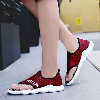 V Lete Roku 2019 Sandále Mužov Pláže Topánky Vysokej Kvality Mens Soft Sandalias Pohodlné Vonkajšie Bežné Flip Flops Štýl Sandalen Hombre